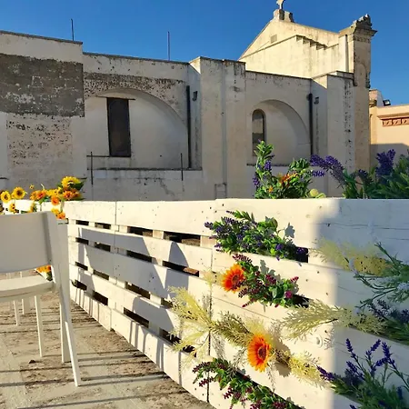 Equinox House